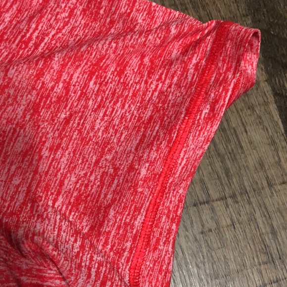 Under Armour TShirt - Picture 5 of 7